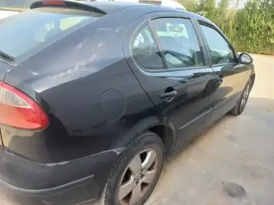 Здавання транспортного засобу seat leon (1m1) signa року 2005 потужний axr