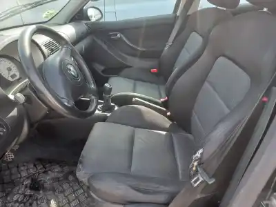 Здавання транспортного засобу seat leon (1m1) signa року 2005 потужний axr