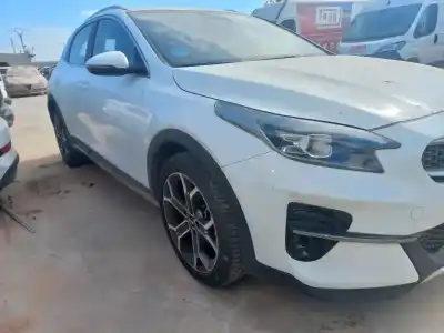 Veículo de Sucata kia xceed tech do ano 2021 alimentado g3le