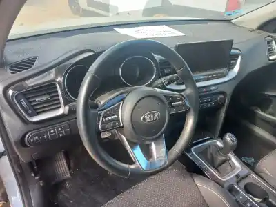 Veículo de Sucata kia xceed tech do ano 2021 alimentado g3le