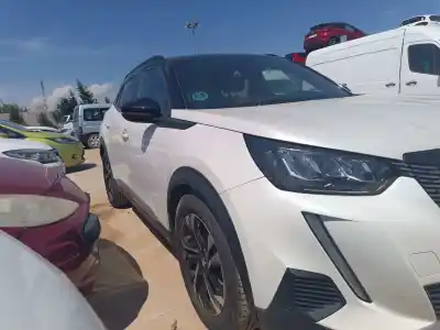 Veicolo di demolizione peugeot 2008 (p2) allure puretech dell'anno 2023 alimentato hn05