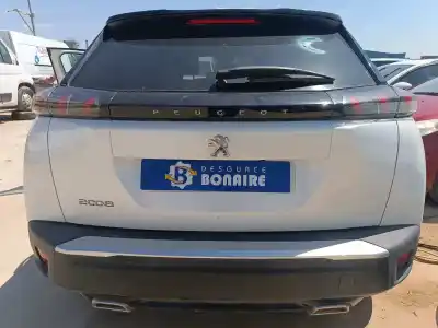 Veicolo di demolizione peugeot 2008 (p2) allure puretech dell'anno 2023 alimentato hn05