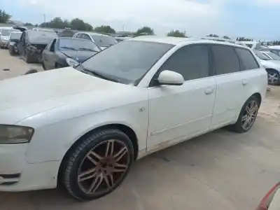 Scrapping Vehicle audi a4 avant (8e) confort of the year 2004 powered blb