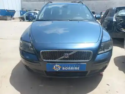 Scrapping Vehicle VOLVO V50 FAMILIAR  of the year 2005 powered D4204T