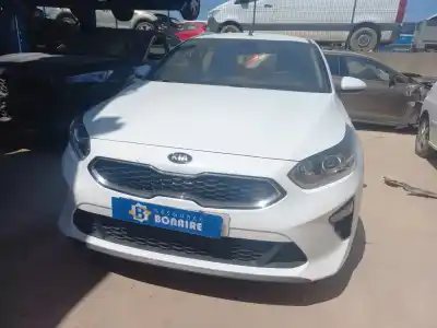 Veículo de Sucata KIA CEED Concept do ano 2019 alimentado D4FE