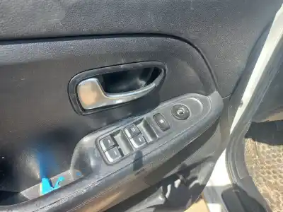 Scrapping Vehicle kia carens ( ) drive of the year 2017 powered d4fd