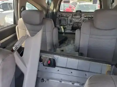 Здавання транспортного засобу ssangyong rodius premium року 2009 потужний d27dt