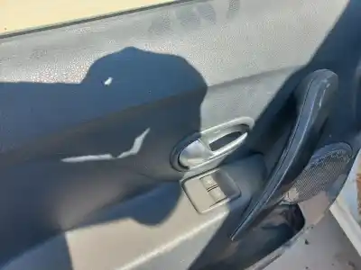 Здавання транспортного засобу dacia sandero essential року 2019 потужний  Здавання транспортного засобу dacia sandero essential року 2019 потужний