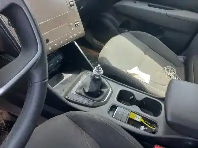 Veículo de Sucata hyundai tucson tecno sky do ano 2023 alimentado 