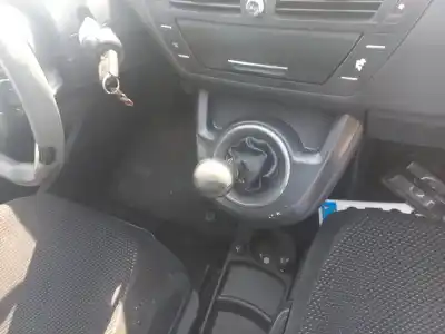 Здавання транспортного засобу citroen c4 picasso sx року 2008 потужний 9hz