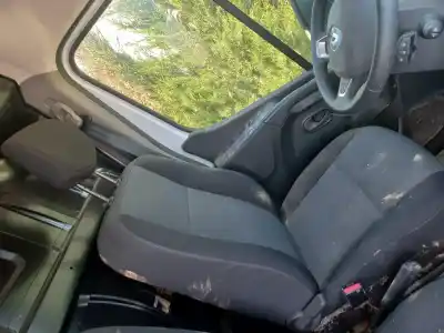 Scrapping Vehicle renault master iii furgón of the year 2024 powered 