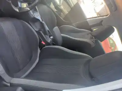 Здавання транспортного засобу peugeot 308 sw active року 2015 потужний bh01