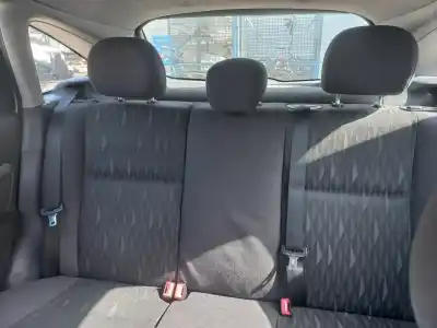 Здавання транспортного засобу ford focus berlina (cak) ghia року 2004 потужний ffda