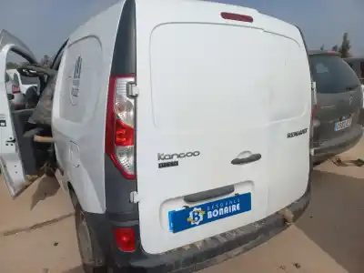 Здавання транспортного засобу renault kangoo combi року 2015 потужний 