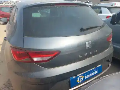 Здавання транспортного засобу seat leon (5f1) style року 2014 потужний 