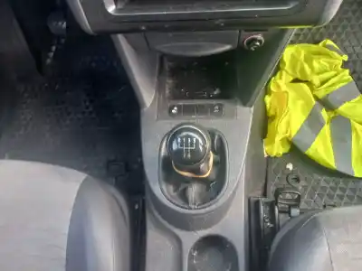 Verschrottungsfahrzeug volkswagen caddy ka/kb (2c) tramper des jahres 2012 angetrieben cay