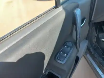 Scrapping Vehicle renault scenic ii authentique of the year 2006 powered 