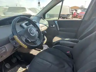 Scrapping Vehicle renault scenic ii authentique of the year 2006 powered 