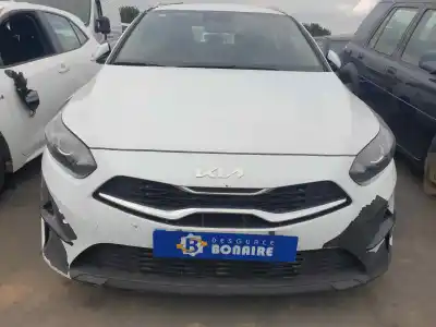 Veículo de Sucata KIA CEED SPORTSWAGON HYBRID do ano 2020 alimentado D4FE