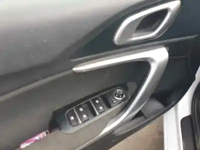 Veículo de Sucata kia ceed sportswagon hybrid do ano 2020 alimentado d4fe