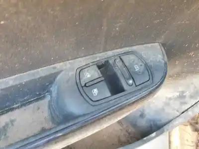 Veículo de Sucata opel corsa e design line do ano 2018 alimentado 