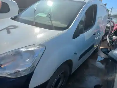 Veicolo di demolizione peugeot partner kasten active dell'anno 2018 alimentato 