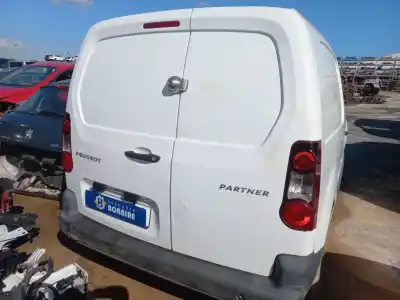 Veicolo di demolizione peugeot partner kasten active dell'anno 2018 alimentato 