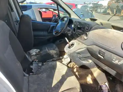 Veicolo di demolizione peugeot partner kasten active dell'anno 2018 alimentato 