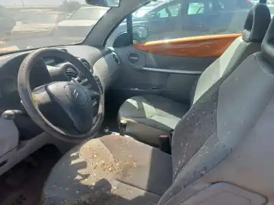 Veículo de Sucata citroen c3 pluriel exclusive do ano 2003 alimentado nfu