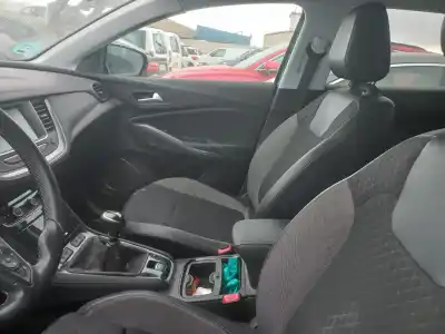 Veicolo di demolizione opel grandland x selective dell'anno 2019 alimentato 