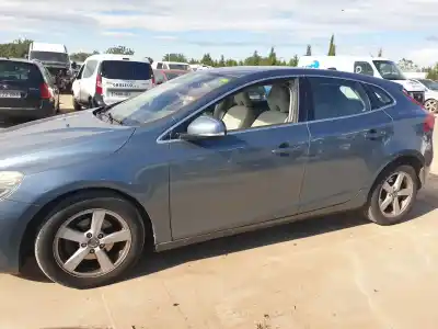 Veicolo di demolizione volvo v40 momentum dell'anno 2013 alimentato d4162t