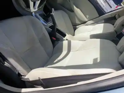 Veicolo di demolizione volvo v40 momentum dell'anno 2013 alimentato d4162t