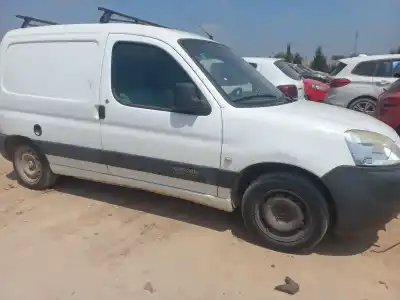 Veículo de Sucata citroen berlingo standard do ano 2007 alimentado rhy