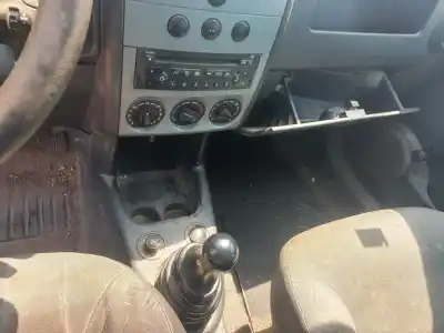 Veículo de Sucata citroen berlingo standard do ano 2007 alimentado rhy