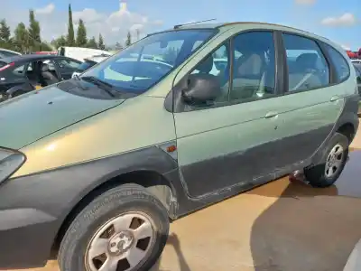 Veicolo di demolizione renault scenic rx4 (ja0) dynamique dell'anno 2003 alimentato f9q k7