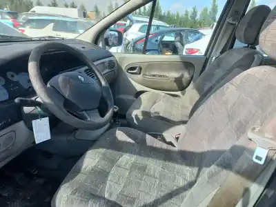 Veicolo di demolizione renault scenic rx4 (ja0) dynamique dell'anno 2003 alimentato f9q k7