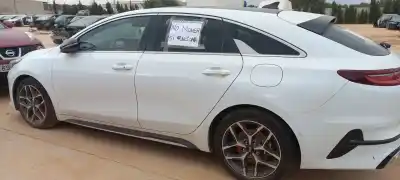 Veículo de Sucata kia proceed ( ) tourer do ano 2019 alimentado g4ld