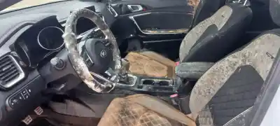 Veículo de Sucata kia proceed ( ) tourer do ano 2019 alimentado g4ld