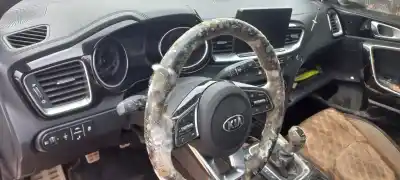 Veículo de Sucata kia proceed ( ) tourer do ano 2019 alimentado g4ld