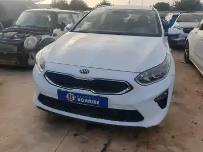 Veículo de Sucata KIA CEED SPORTSWAGON ECO DYNAMICS do ano 2021 alimentado D4FE