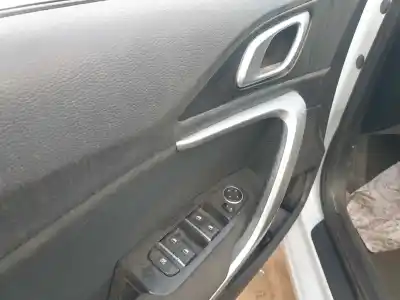 Veículo de Sucata kia ceed sportswagon eco dynamics do ano 2021 alimentado d4fe