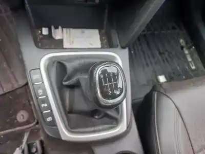 Veículo de Sucata kia ceed sportswagon eco dynamics do ano 2023 alimentado 