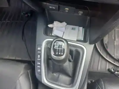 Veículo de Sucata kia ceed sportswagon hybrid do ano 2023 alimentado d4fe