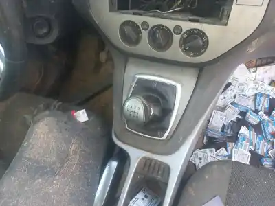 Veículo de Sucata ford kuga (cbv) trend do ano 2008 alimentado 