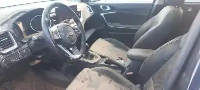 Veículo de Sucata kia ceed drive do ano 2020 alimentado 