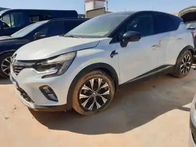 Veículo de Sucata renault captur ii zen do ano 2022 alimentado 