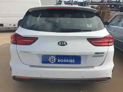 Veículo de Sucata kia ceed sportswagon hybrid do ano 2020 alimentado 