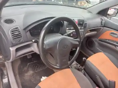 Veicolo di demolizione kia picanto ex dell'anno 2005 alimentato g4hc