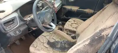 Veicolo di demolizione kia rio (yb) concept dell'anno 2017 alimentato g4la