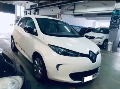 Veicolo di demolizione RENAULT                                            ZOE                                                                                                                                                                                                                                                        ZOE 88CV                                                                                                                                                                                                                                                   dell'anno 2013 alimentato 